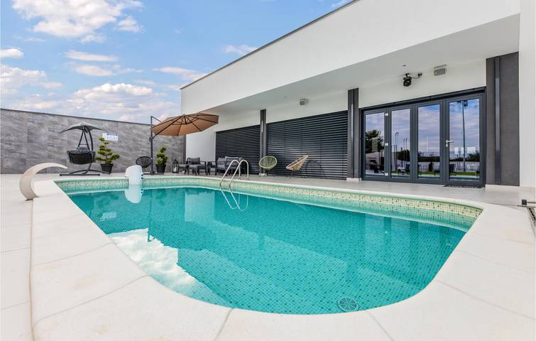 Reizende 1-Zimmer-Wohnung mit Pool, Terrasse und kostenlosem WLAN in Osijek-Baranja