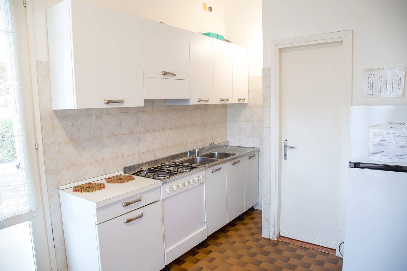 Ganze Wohnung, Ferienwohnung im Pinienwald in Strandnähe in Eraclea Mare, Venedig Provinz