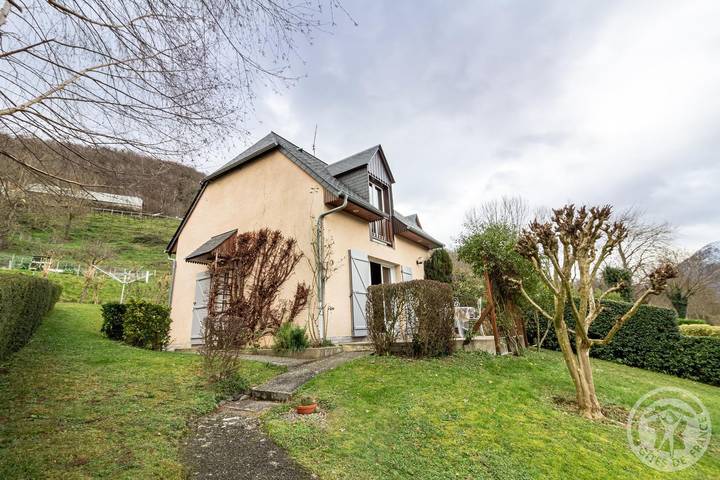 Gîte pour 4 personnes, avec jardin à Saint-Pastous - 2