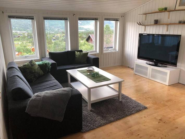 Ferienwohnung für 7 Personen, mit Balkon und Terrasse sowie Garten und Ausblick