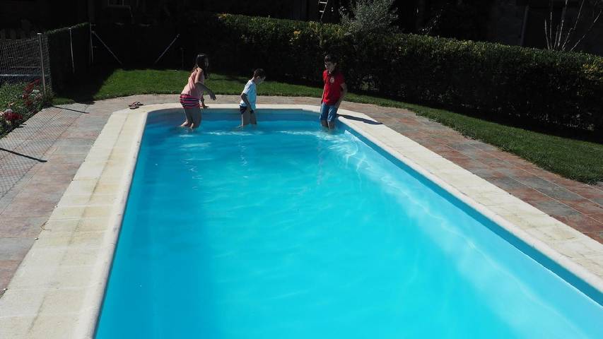 Casa rural para 16 personas, con terraza además de jardín y jacuzzi, Se admiten mascotas en Provincia de Salamanca - 3