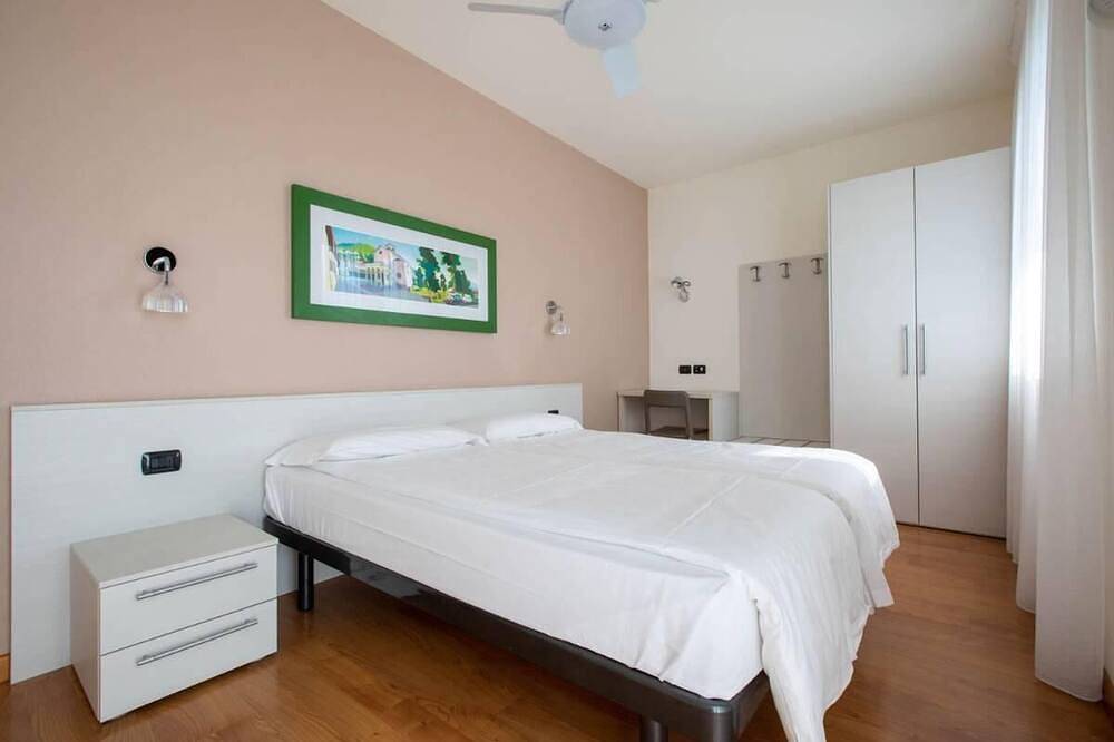 Ganze Wohnung, Residence Cafelicita - Apartment Armonia -  Lake View, Infinity Pool and Jacuzzi in San Carlo (Como), Gravedona ed Uniti