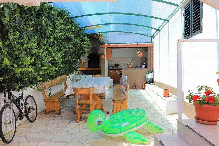 Apartament wakacyjny dla 4 osób, z Balkon/ taras w Slatine