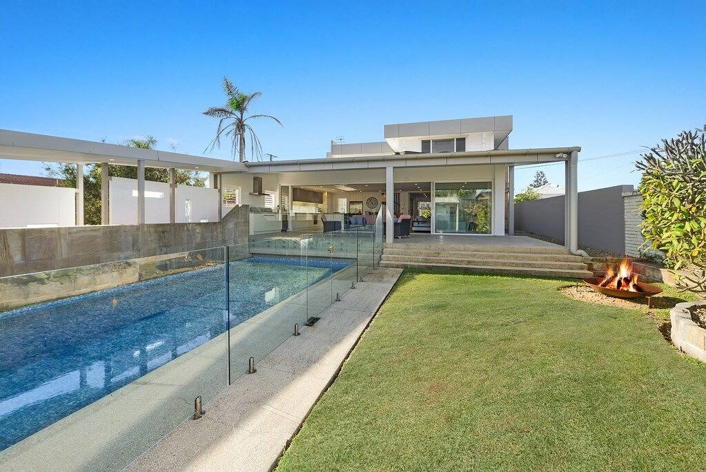 North Avoca Chill Out - Beachside Haven in North Avoca, New South Wales