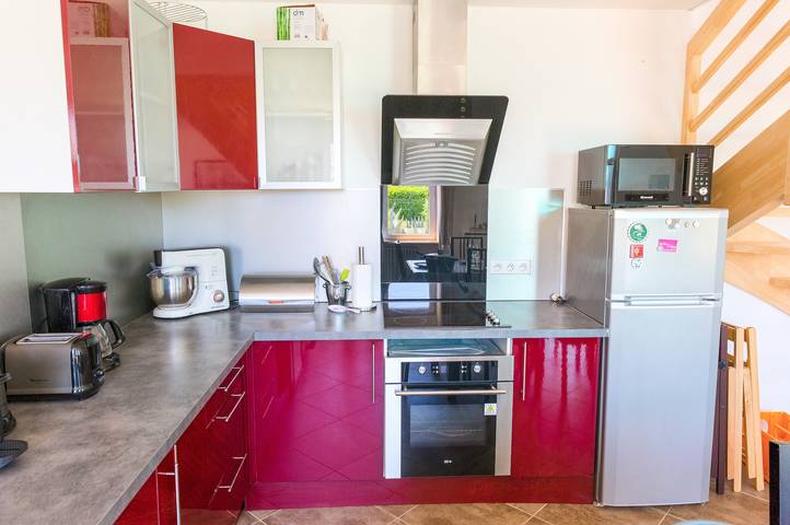 Location de vacances pour 8 personnes, avec terrasse et jardin à Plomeur - 4