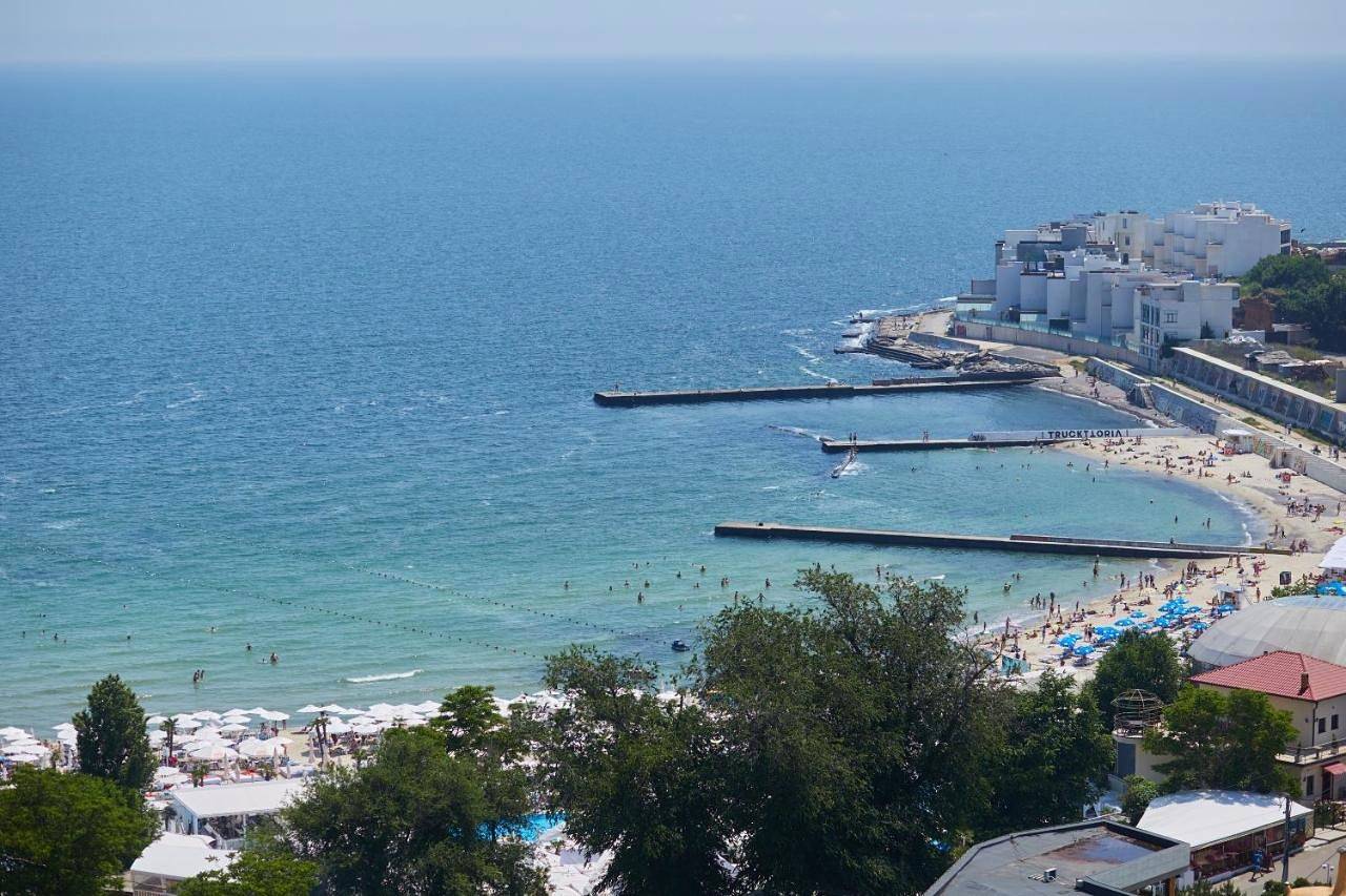 Apartamento entero, Deluxe Four-Bedroom Apartment in Odesa, Óblast de Odesa