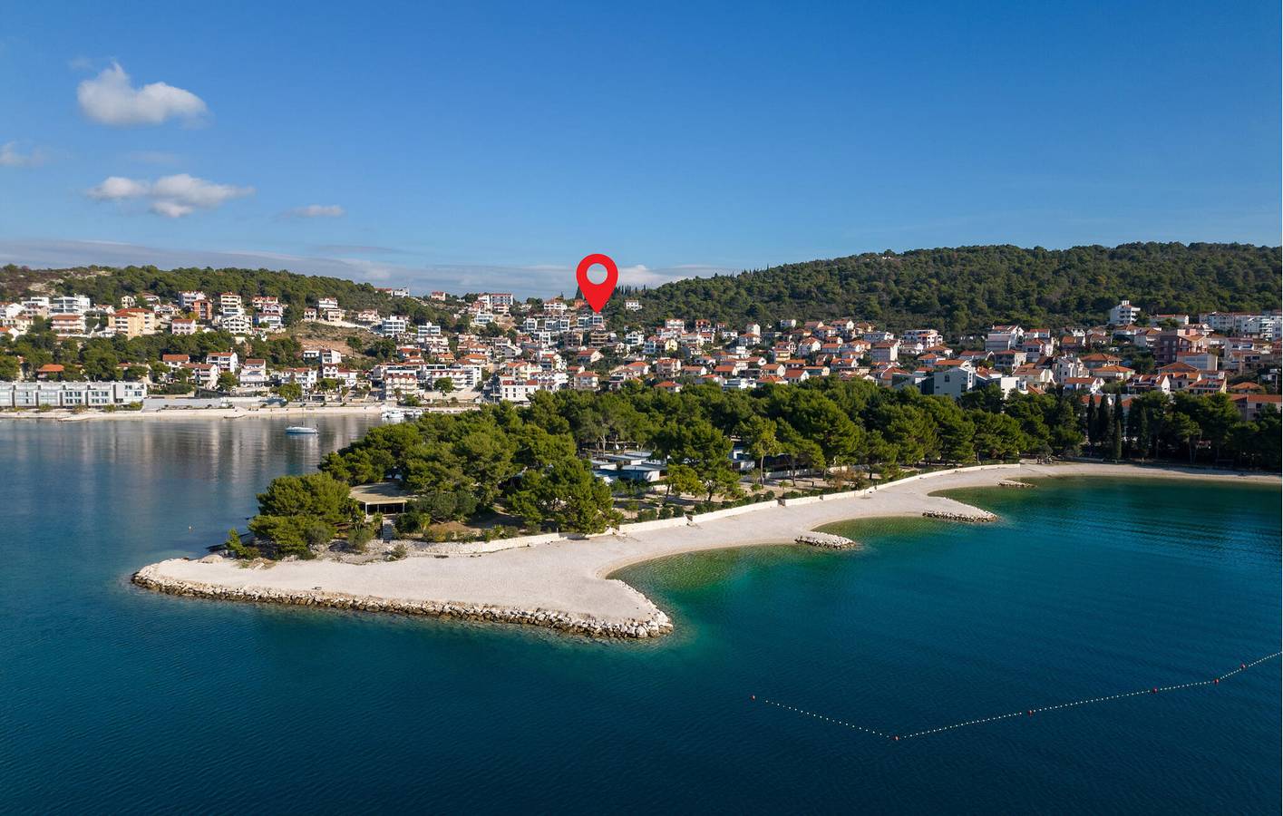 Ganze Ferienwohnung, Apartment am Meer mit Pool, WLAN und atemberaubender Aussicht in Trogir, Ciovo