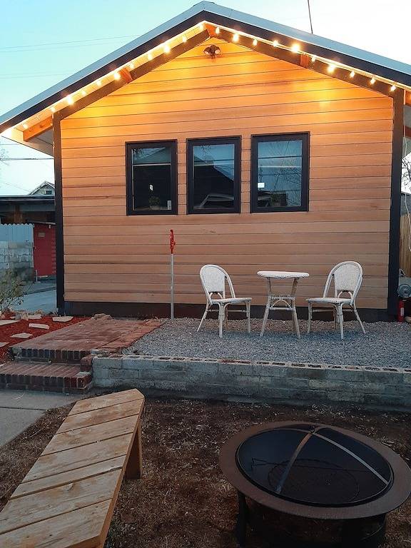 Vacation rental for 4 people, with balcony and yard in Reno