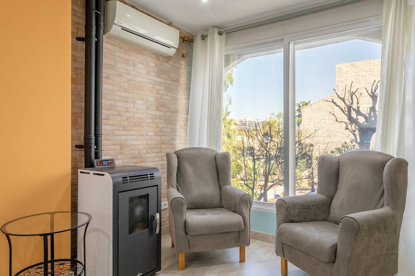 Vacation Home "Sol Gran Alacan"' near Beach with Shared Pool & Wi-Fi in Santa Pola, Costa Blanca