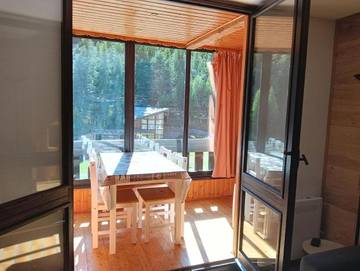 Gîte pour 4 personnes, avec terrasse et vue dans Station de La Colmiane