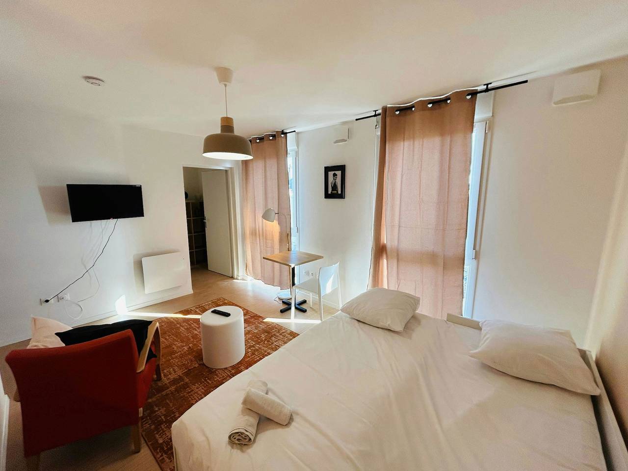 Geheel appartement, Vakantieappartement voor 2 personen in Reims, Marne