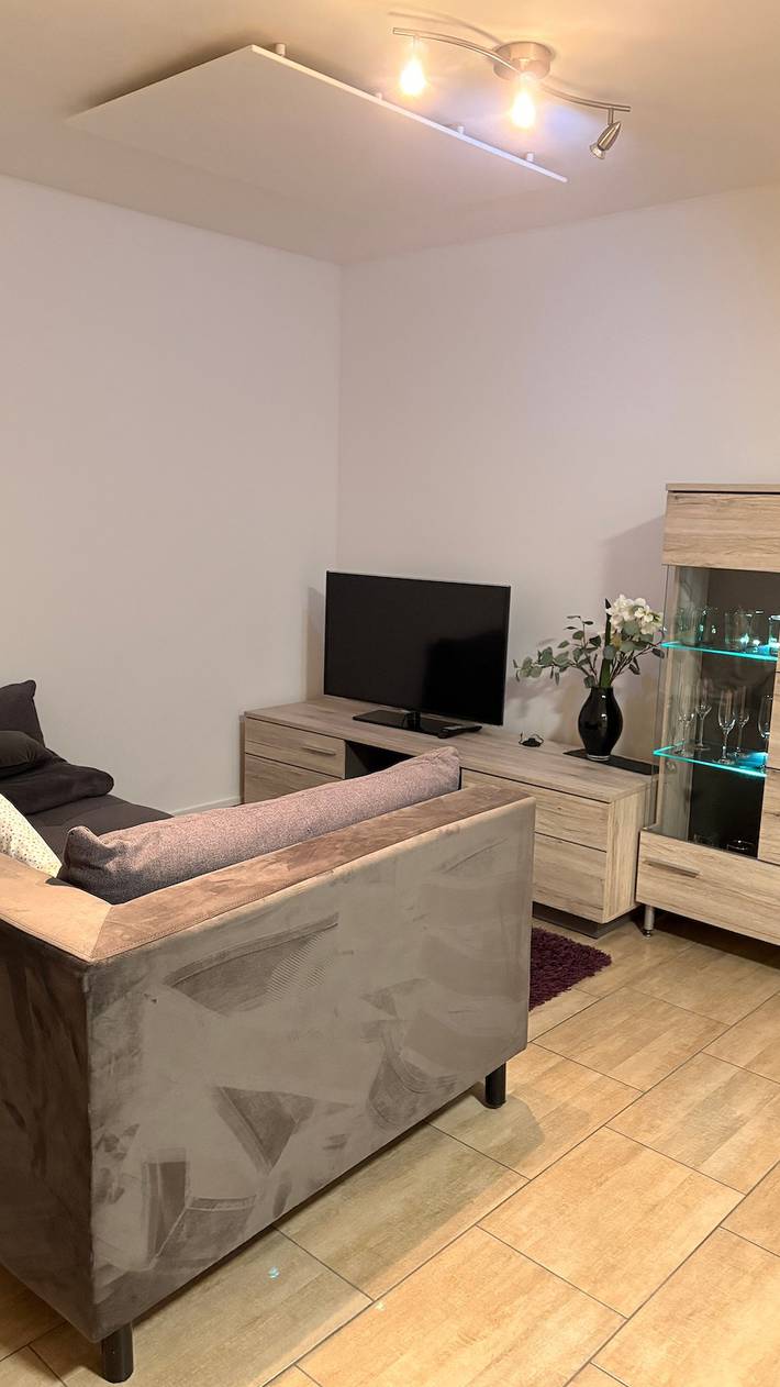 Entire apartment, Cozy 60 m² Apartment with Terrace in Künzing, Bayerisches Donautal