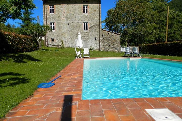 Gîte pour 4 personnes, avec Jardin et Piscine