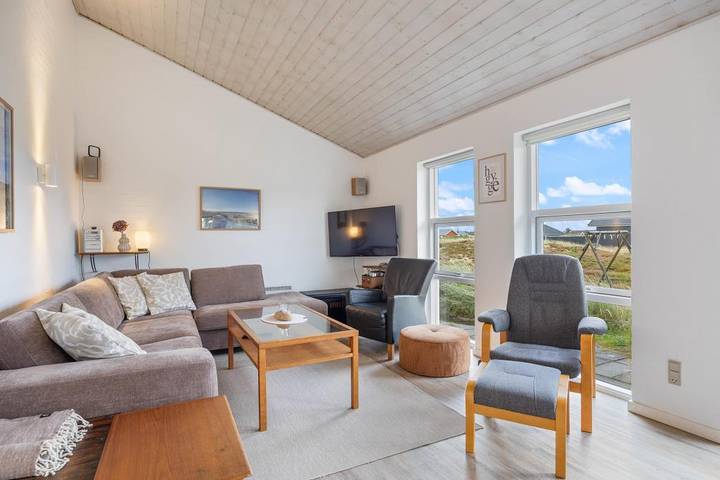 Beautiful holiday home in West Jutland - perfect for family holidays in Hvide Sande, Holmsland Klit