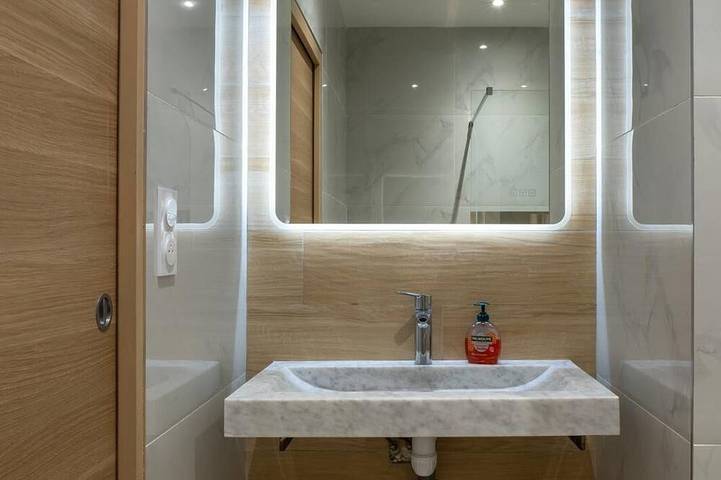 Modern villa with whirlpool bath in Corent, Regionaler Naturpark Livradois-Forez