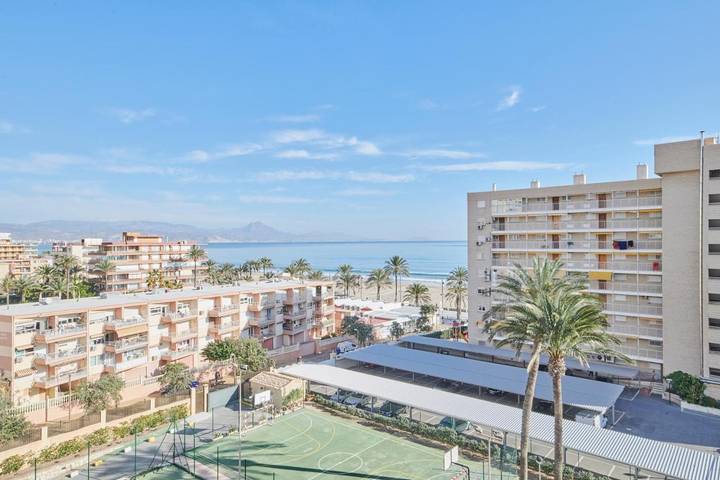 Ferienwohnung für 8 Personen, mit Garten und Pool sowie Ausblick - 1