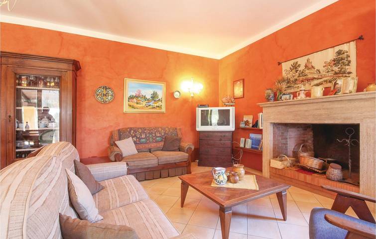 Ritiro con vista sul mare: 120 m², aria condizionata, pozzo del fuoco e terrazza. Vicino alla città e alla costa. in Contrada Fiori, Menfi