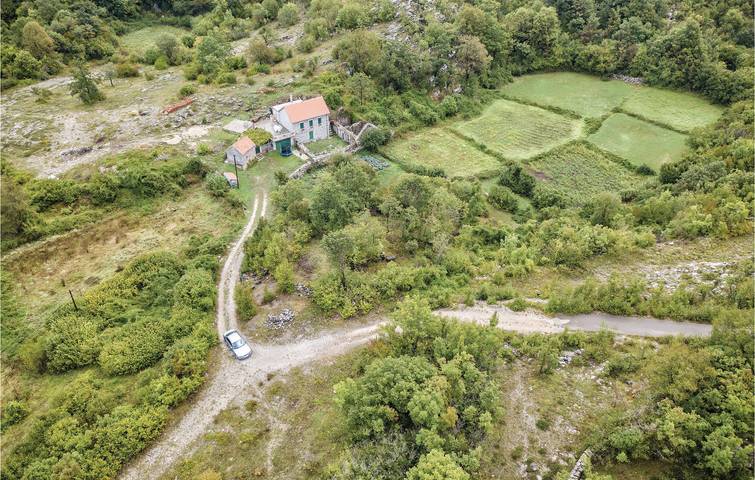 Ferienhaus für 6 Personen, mit Terrasse in Montenegro - 3