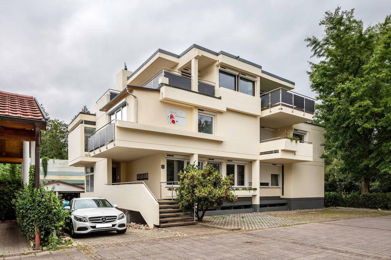 Entire studio, Studio Apartment 'Biengen' with Wi-Fi in Bad Krozingen, Southern Black Forest