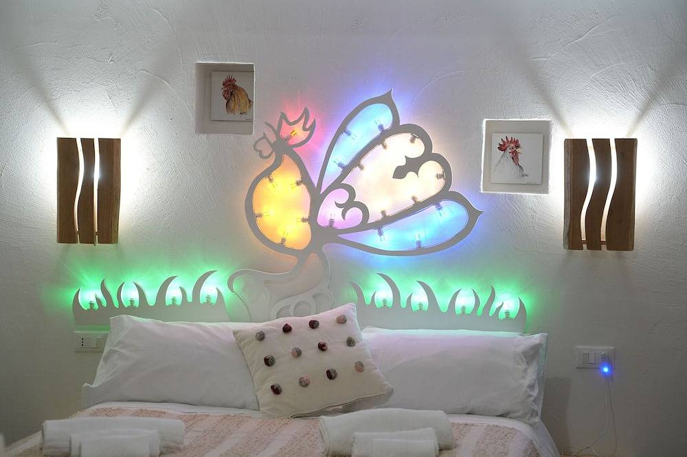 Gallo room a symbol of eloquence, trade and gain! in Pulsano, Gulf of Taranto
