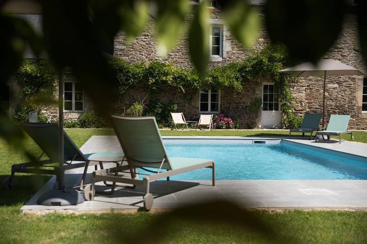 Gîte pour 4 personnes, avec piscine ainsi que jardin et terrasse à Malansac - 4