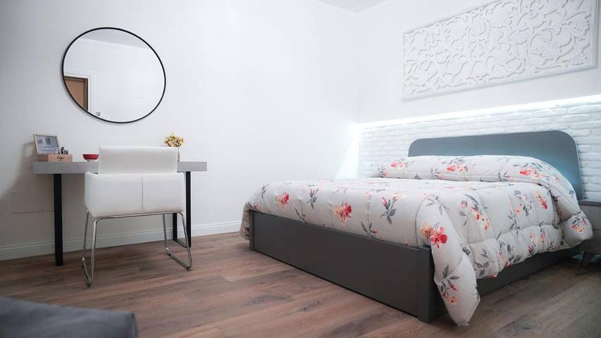 Casa vacanza per 3 persone, con giardino e panorama nonché piscina, con animali domestici a Palermo