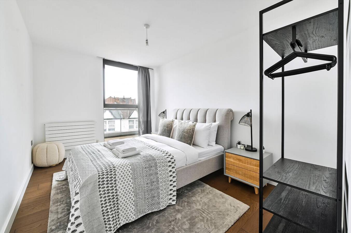 Entire apartment, Guestready - Modern designed home in London in Brent, London