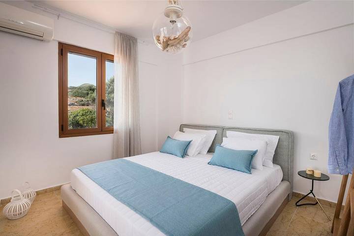 Villa für 6 Personen, mit Balkon/Terrasse und Pool auf Kreta - 2