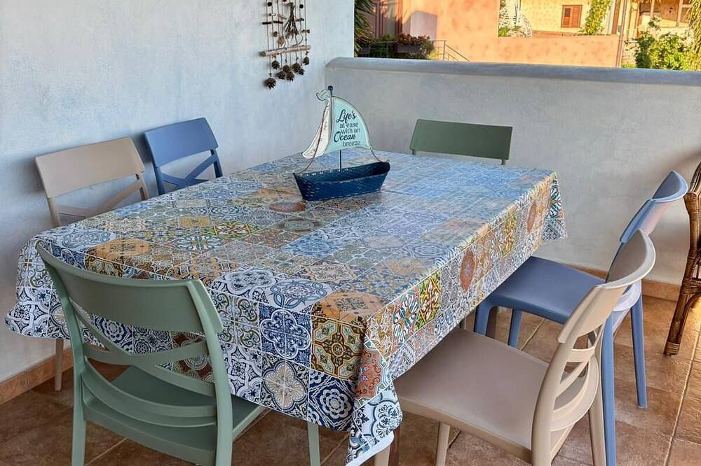 Lots of comforts near the sea, Cefalù, with the possibility of using the pool in Contrada Pistavecchia, Campofelice di Roccella