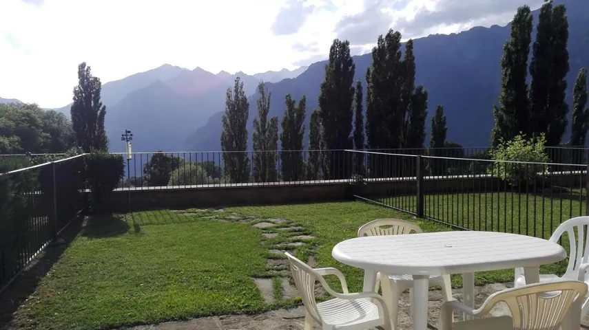 Ferienwohnung für 2 Personen, mit Ausblick und Garten, kinderfreundlich - 1