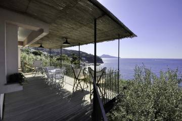 Location de vacances pour 5 personnes, avec terrasse à Massa Lubrense