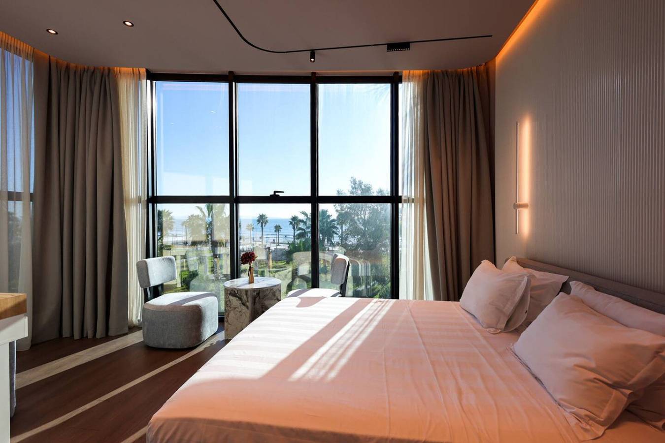 Geheel appartement, Zins Luxury Apartment 07 in Durrës (stad), Albanië