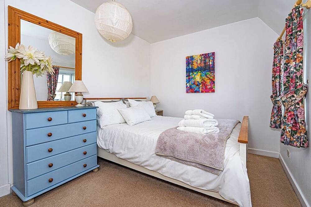 Wunderschönes, freistehendes 300 Jahre altes, komplett renoviertes Ferienhaus mit Blick auf die Landschaft in Perthshire