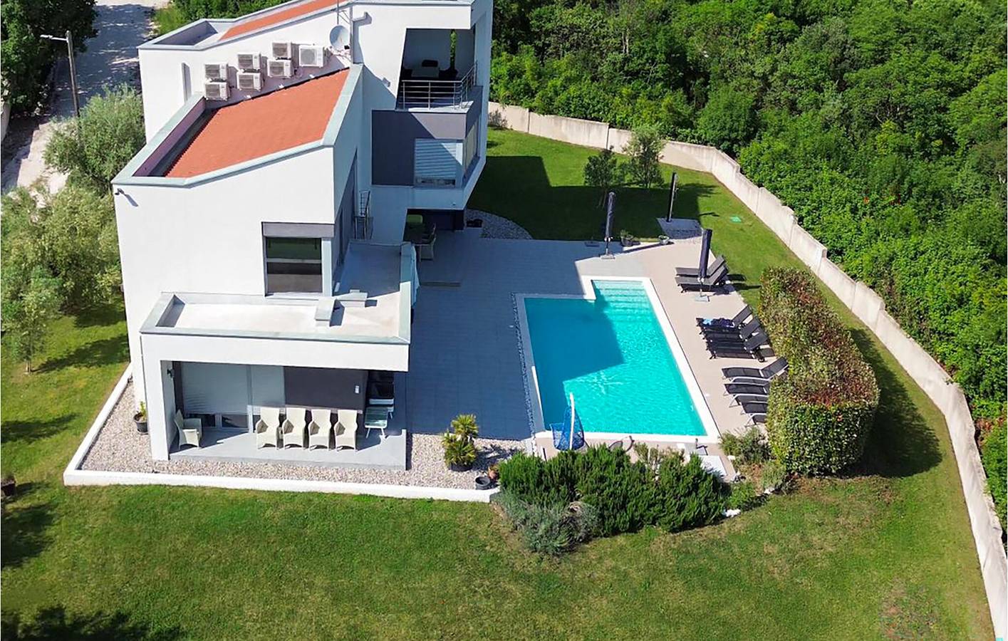 Reizendes Apartment mit einem Schlafzimmer, Pool, in der Nähe der Küste und des Stadtzentrums in Krnica, Marčana