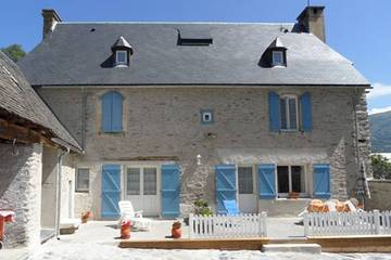 Gîte pour 6 personnes, avec jardin ainsi que jacuzzi et terrasse à Cadeilhan-Trachère