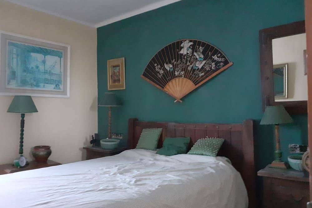 Immaculate House in Montejaque Sleeps 6 in Benaoján, Provincia de Málaga