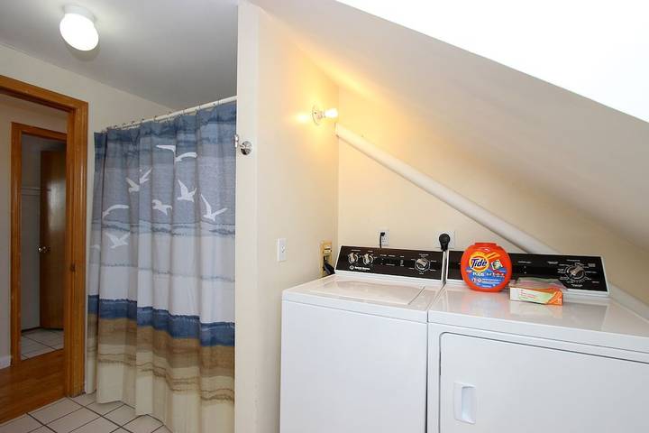 Vacation rental for 8 people, with balcony in Provincetown