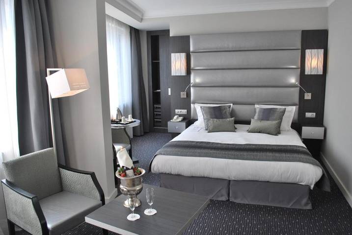 Hotel für 10 Personen - 1