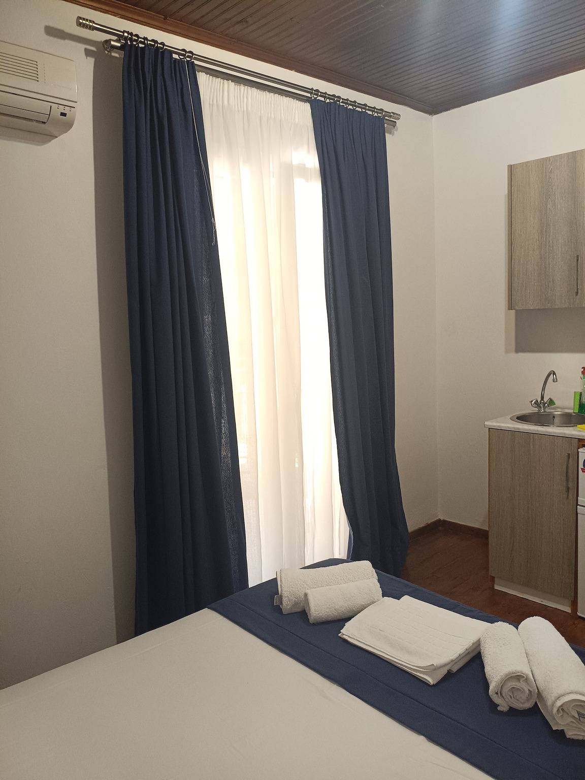 Entire studio, Studio "Krinos 1" with Mountain View, Garden & Wi-Fi in Greece