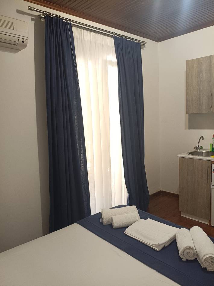 Vacation rental for 2 people, with Balcony and Yard in Lefkada