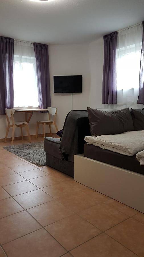 Ferienwohnung für 3 Personen, mit Terrasse und Garten in Weikersheim - 3
