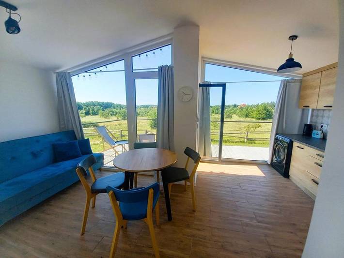 Apartament wakacyjny dla 6 osób, z taras i ogród oraz widok w Ogonki