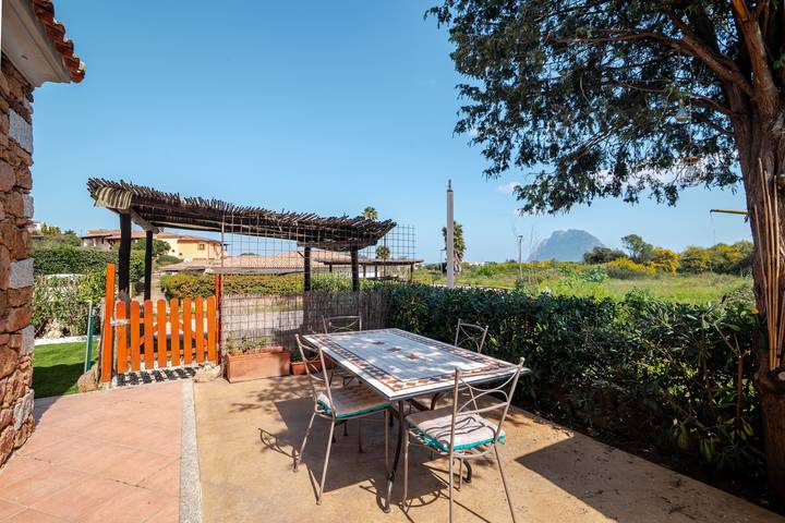 Appartamento per 5 persone, con Giardino a Porto San Paolo