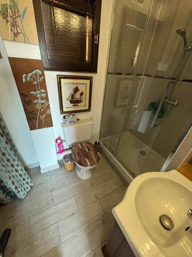 Gîte pour 2 personnes, avec vue ainsi que piscine et terrasse dans Leucate naturiste - 3