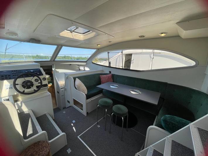 Bateau pour 4 personnes, avec vue et terrasse en Bourgogne-Franche-Comté - 2