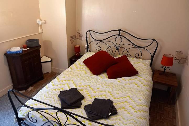 Gîte pour 4 personnes, avec terrasse, animaux acceptés à Cieux - 2