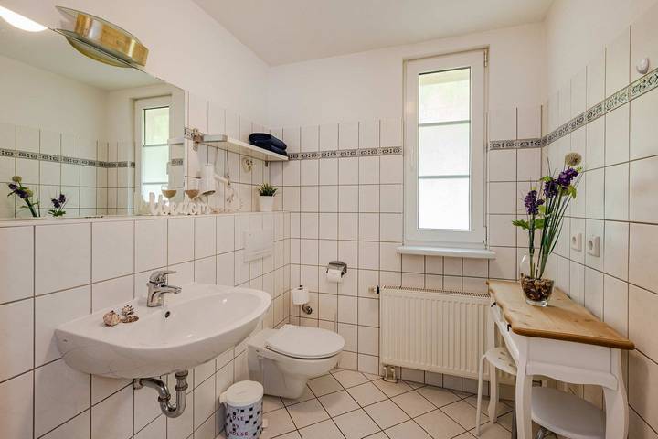 Appartement entier, Gemütliches Ferienhaus in Korswandt mit Garten und WLAN auf Usedom in Gothensee, Korswandt