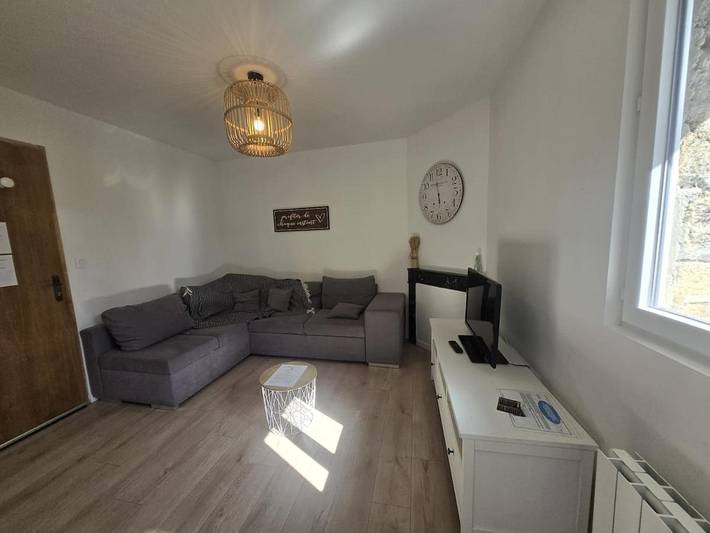 Gîte pour 4 personnes, avec terrasse, animaux acceptés à Ernée - 2