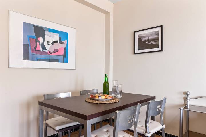 Apartamento entero, Apartamento 'El Privilegio De Lastres' con vistas al mar y balcón in Lastres, Colunga
