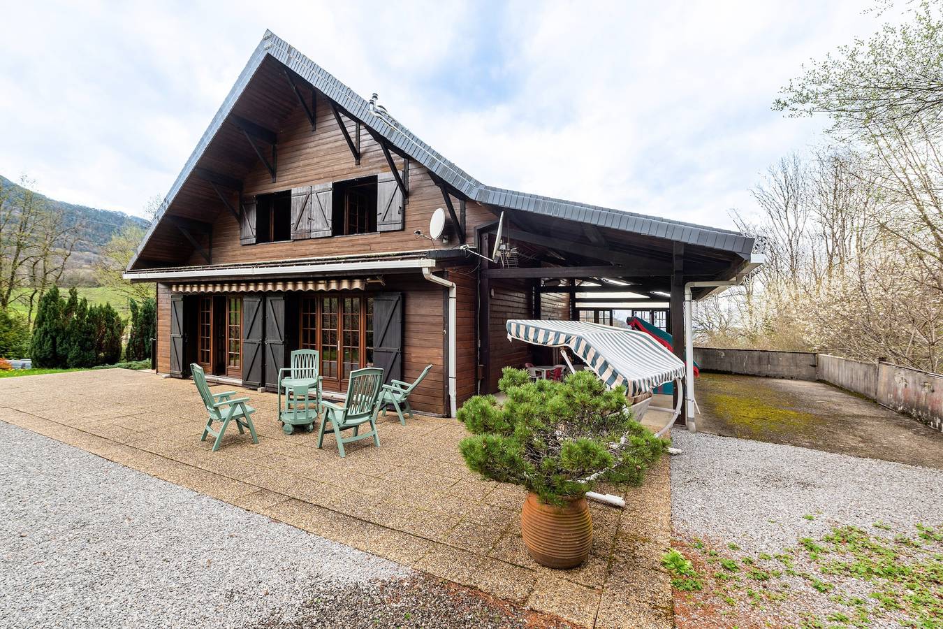 Chalet des Ormes - A 15 mins du Lac D'Annecy in La Sambuy-Seythenex, Seythenex